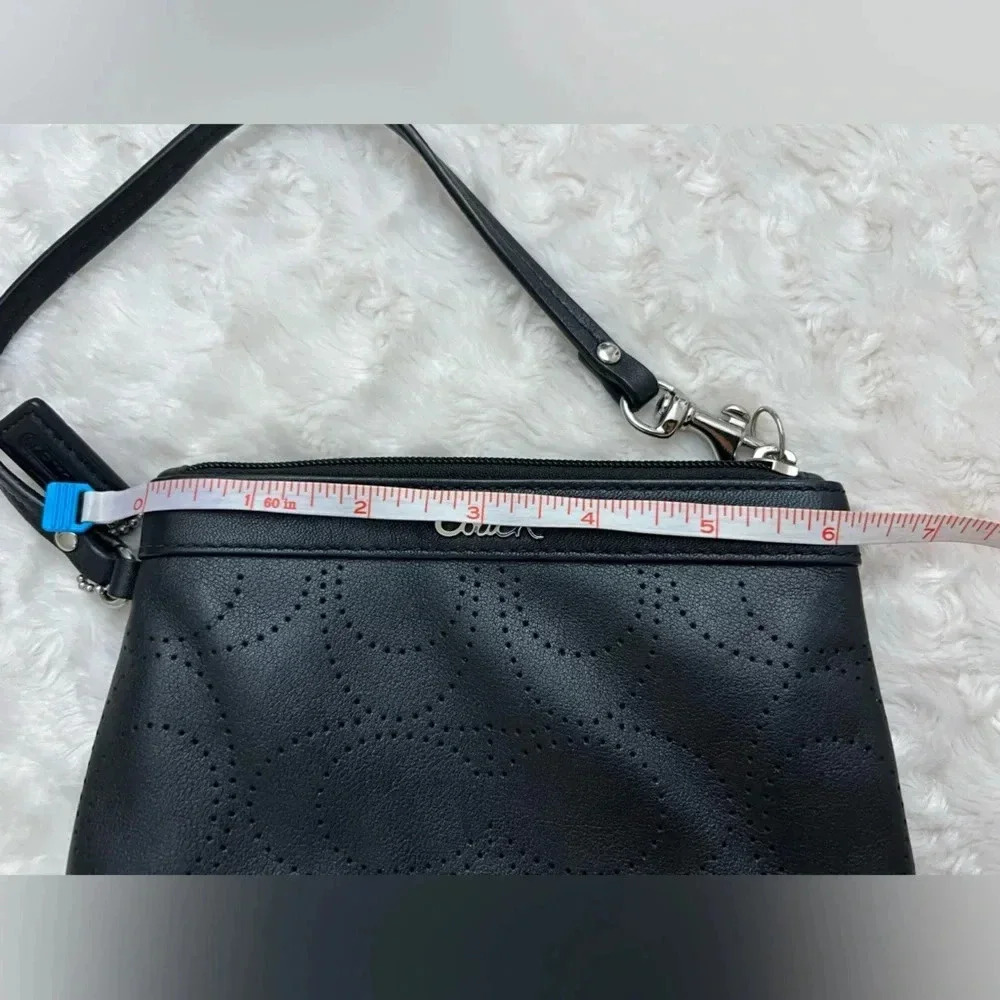 Coach Leather Wristlet - Picture 6 of 6